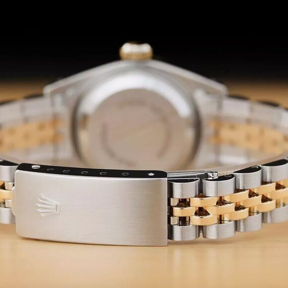 Sale! Rolex Womoen's Factory 18kt Watch - Picture 5 of 7
